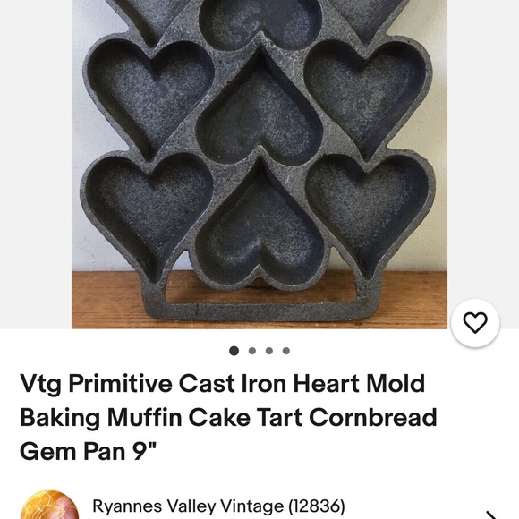 Vintage mid century cast iron heart shaped baking / griddle / cornbread mold. - Picture 2 of 3